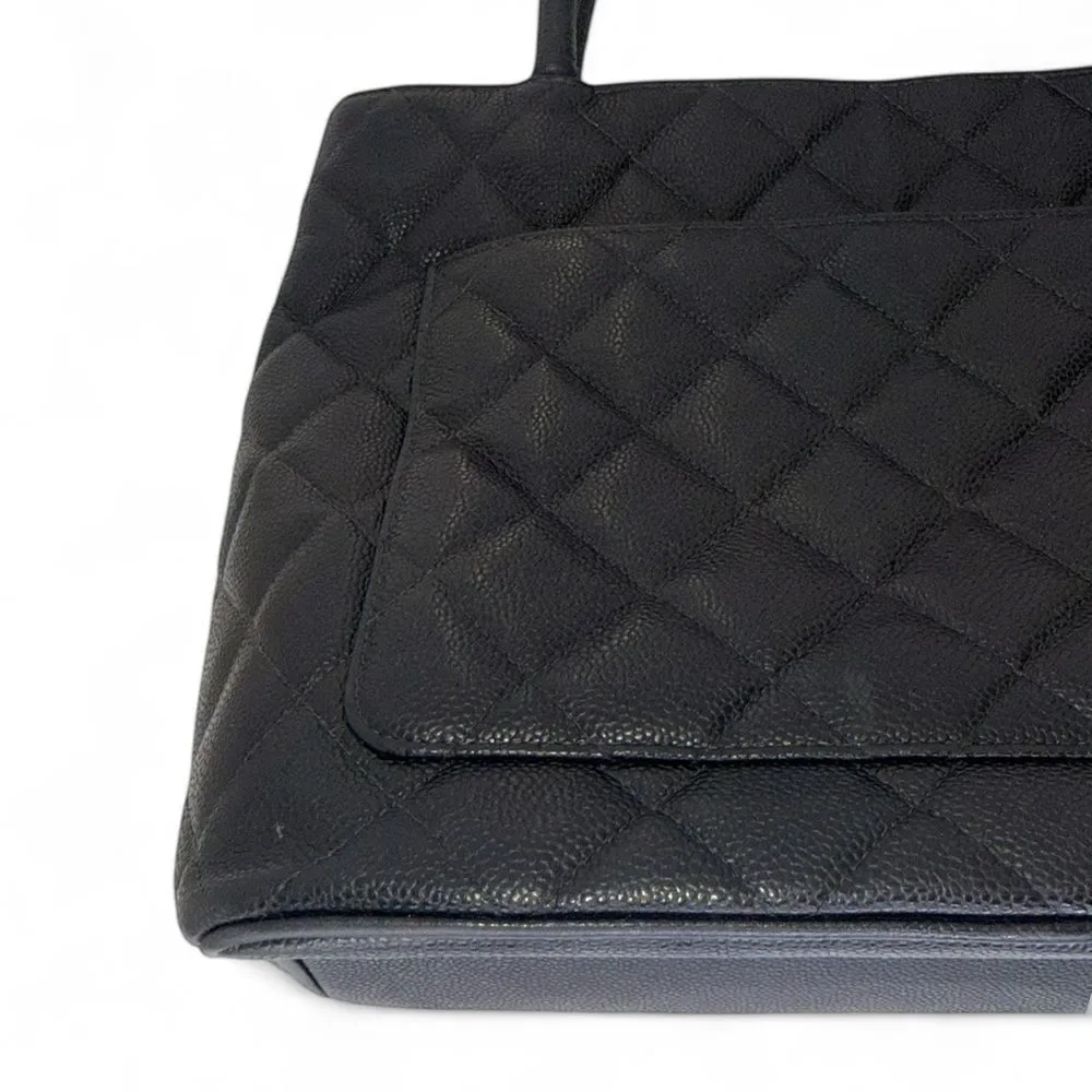 CHANEL Black Vintage CC Logo Caviar Leather Quilted Medallion Tote Bag - Picture 9 of 16